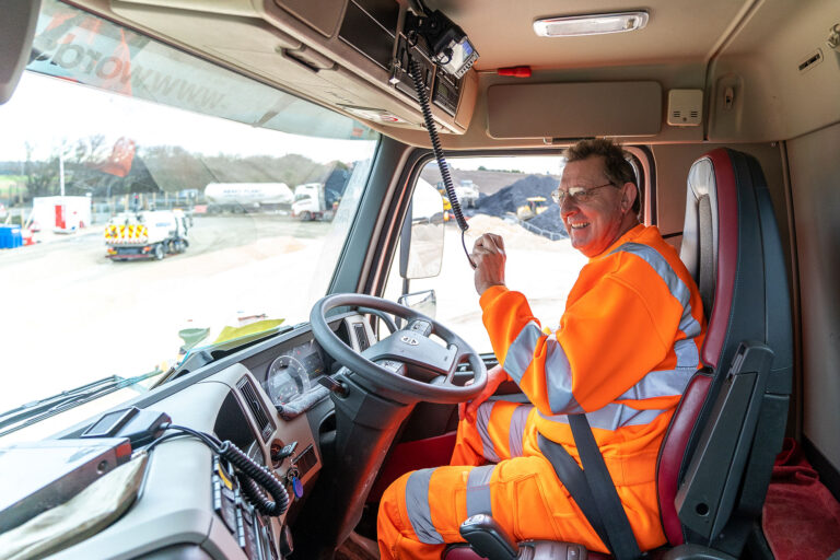 Why choose push-to-talk over cellular for logistics and transportation